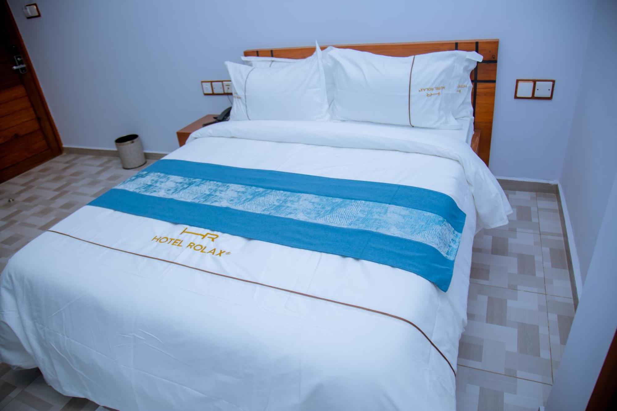 Hotel Rolax Dar es Salaam Zewnętrze zdjęcie