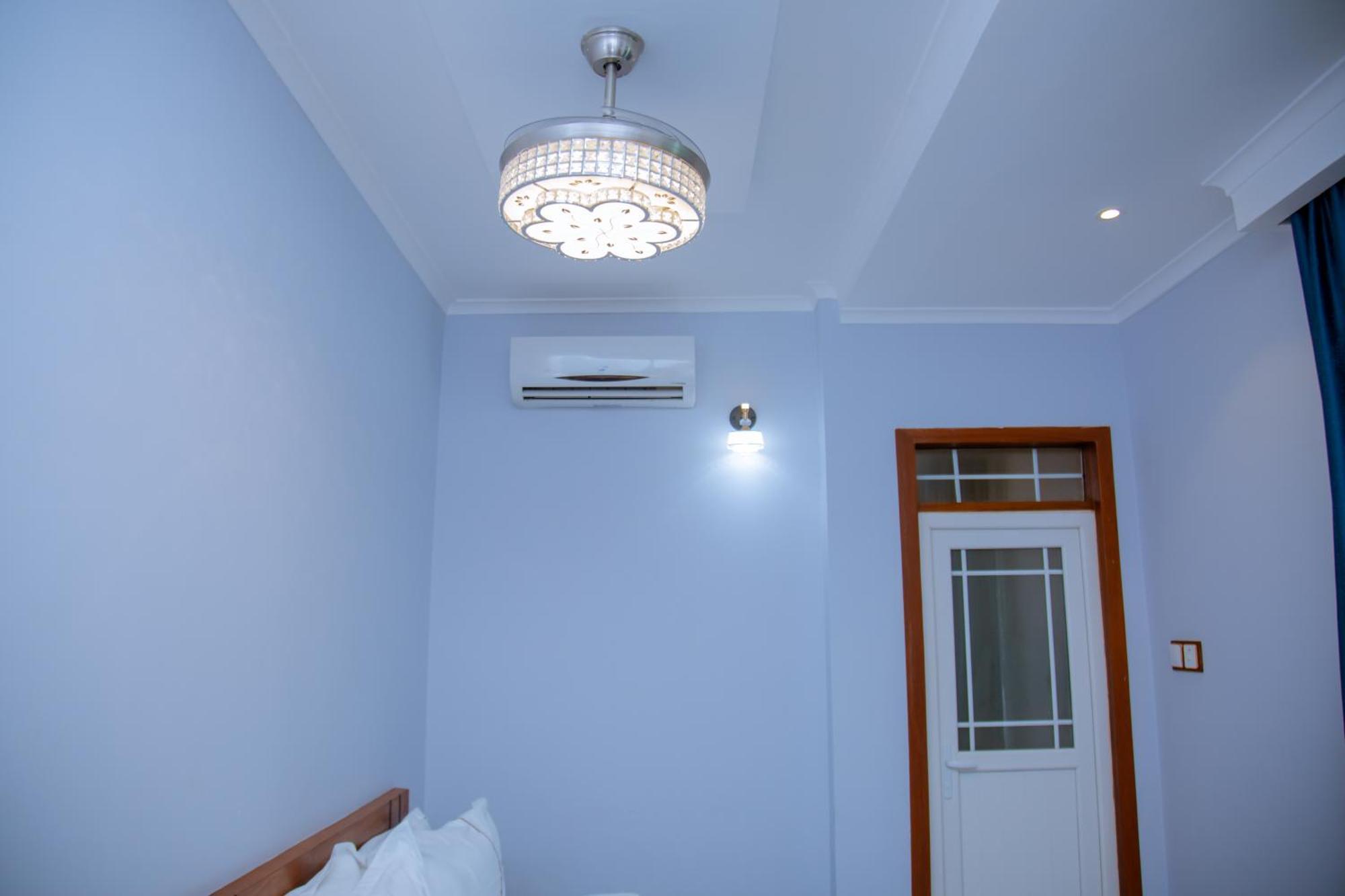 Hotel Rolax Dar es Salaam Zewnętrze zdjęcie