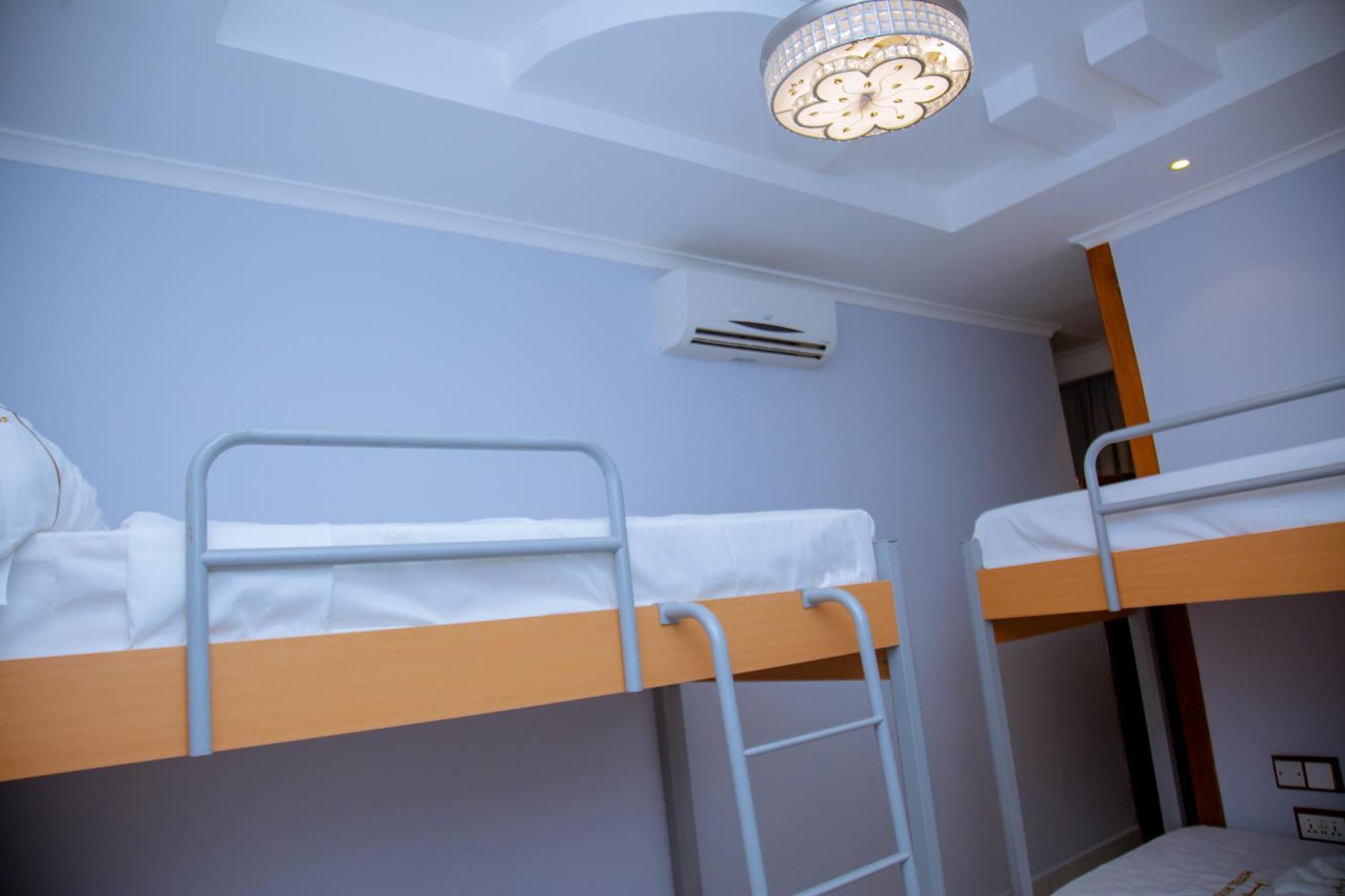 Hotel Rolax Dar es Salaam Zewnętrze zdjęcie