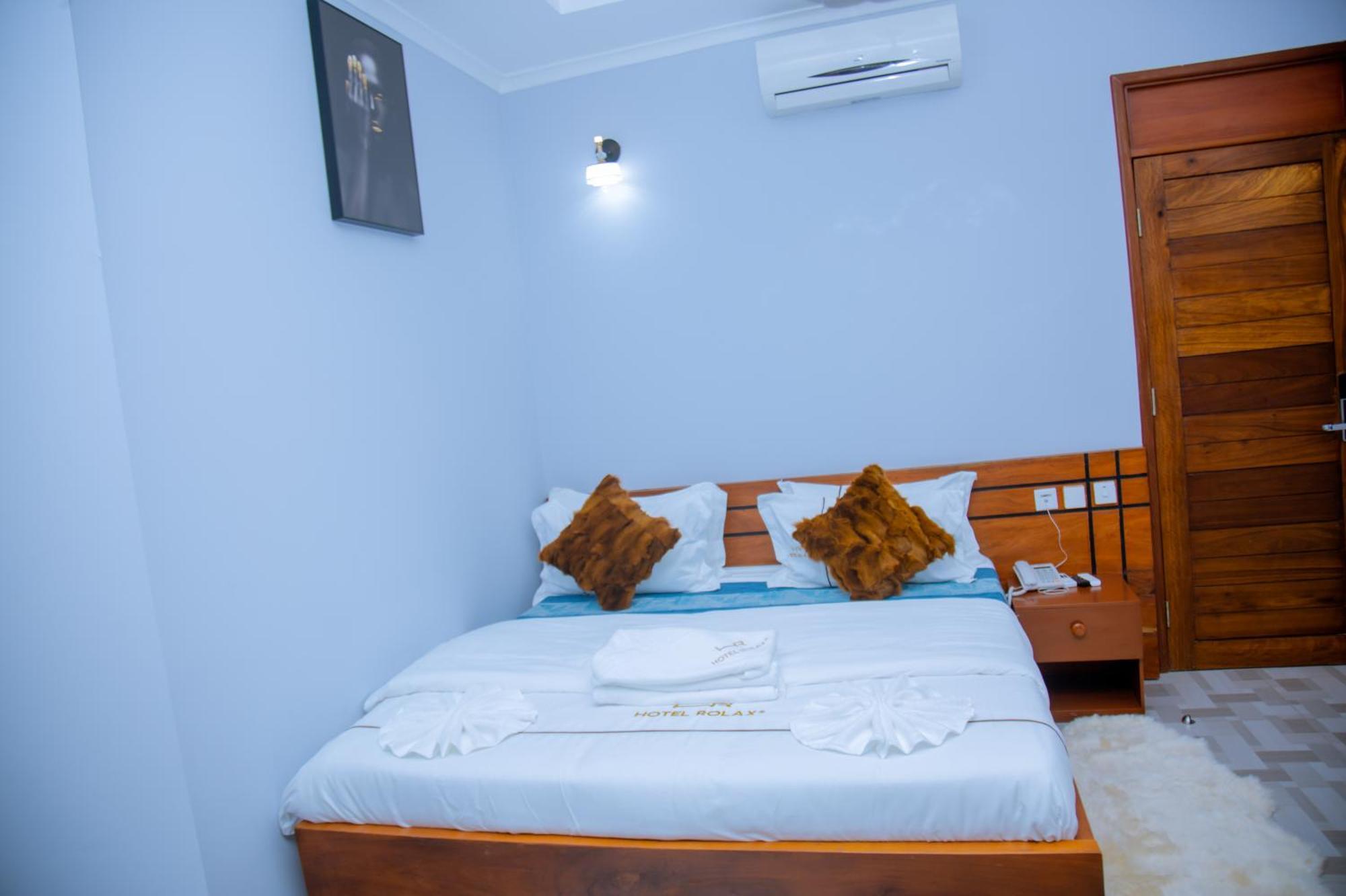 Hotel Rolax Dar es Salaam Zewnętrze zdjęcie